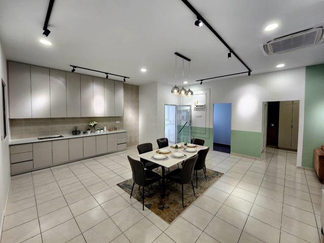 Residensi Adelia 5