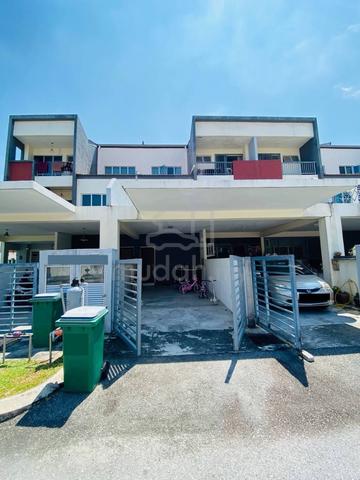 3 Storey Townhouse Jati Heights, Bandar Baru Nilai 1
