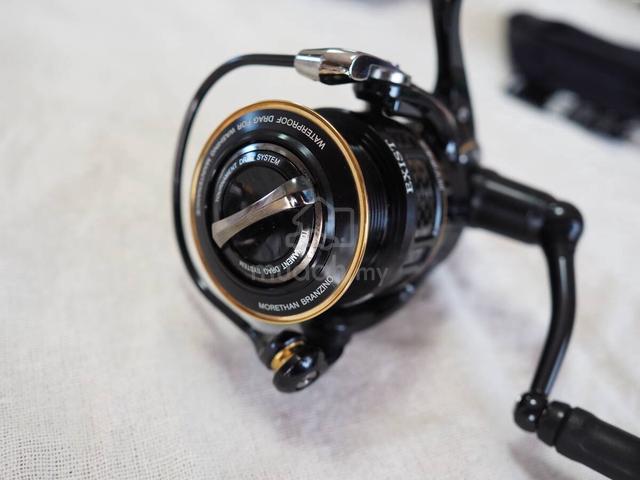 リール DAIWA EXIST BRANZINO 2508R DAIWA EXIST HYPER BRANZINO 2508R SPINNING REEL FISHING FROM