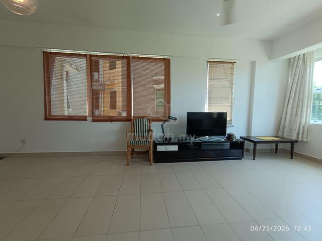 The Peak Suites 1