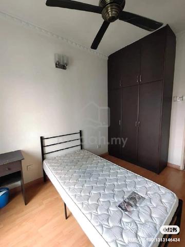 Dynasty Garden Condominium Room to Let 1