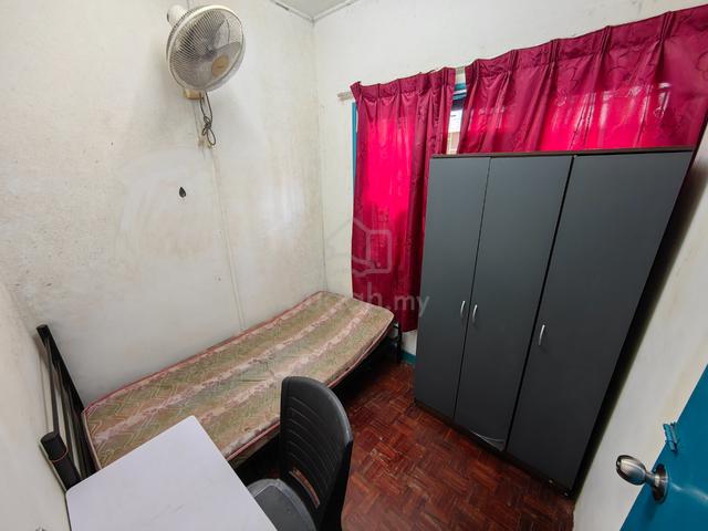 Single room for rent in USJ 2 (Female only) 1