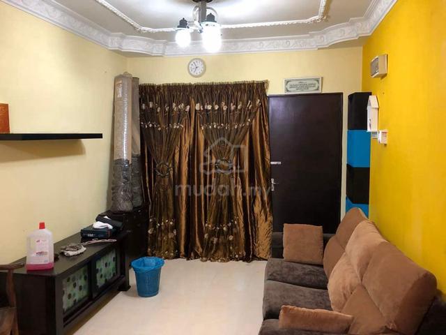 Desa Mentari Flat (Block 11) 1