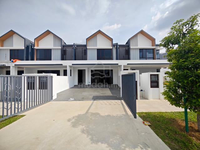 Double Storey Anisa Serenia City Kota Warisan Sepang 1