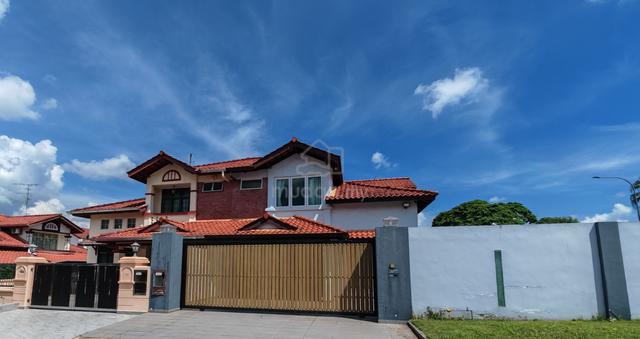 Pelangi indah Gaya Ulu Tiram 1.5Sty Big Corner Lot House For RENT 1