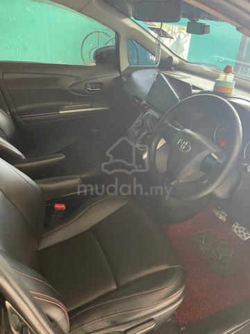 2013 Toyota WISH 1.8 S FACELIFT (A) - 4