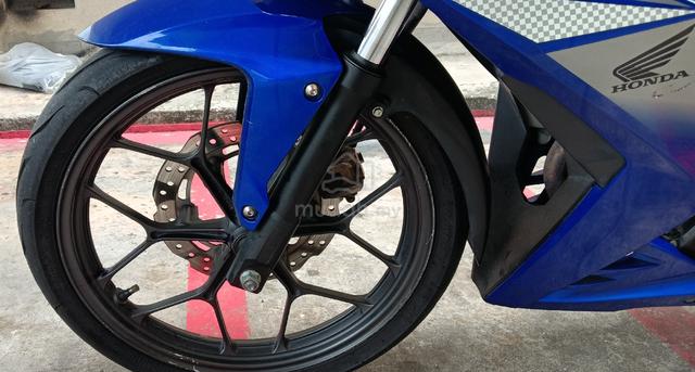 2023 Honda Rs150r V3 - photo 8 of 10