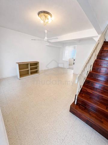 NICE Double Storey unit at Taman Selayang Utama 1