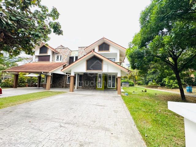 Facing Open Semi-D in P15 Putrajaya with Spacious Parking 1
