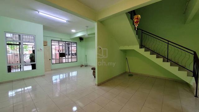 B'worth 2 Storey Landed House Partially Furnished for Rent 1