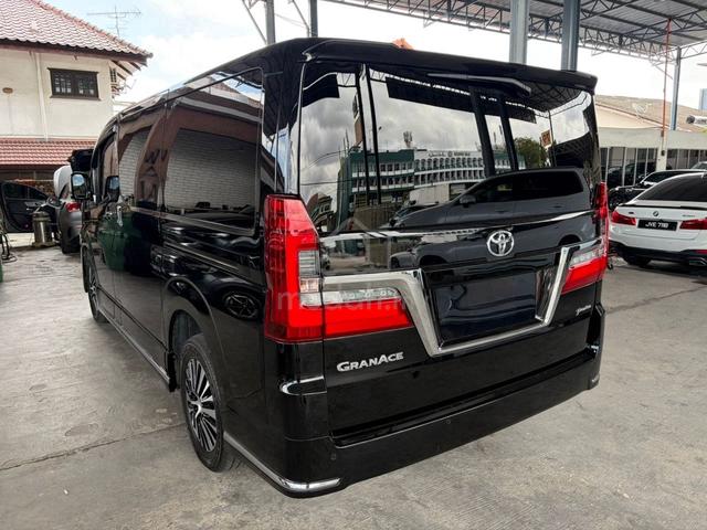 2020 Toyota GRANACE 2.8 PREMIUM (A) - 4