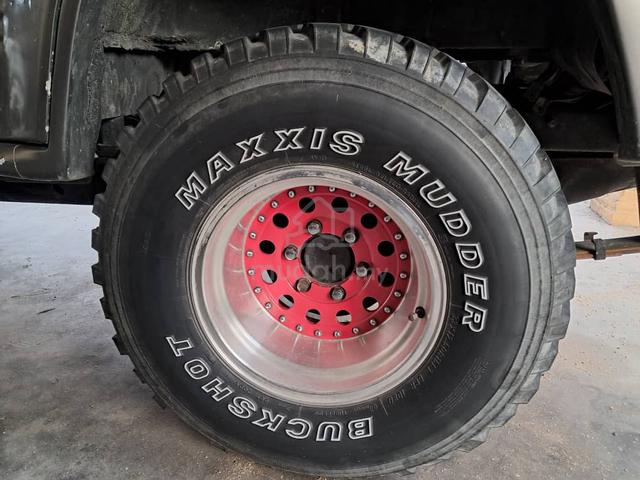 1995 Mitsubishi PAJERO 2.5 (M) - 4