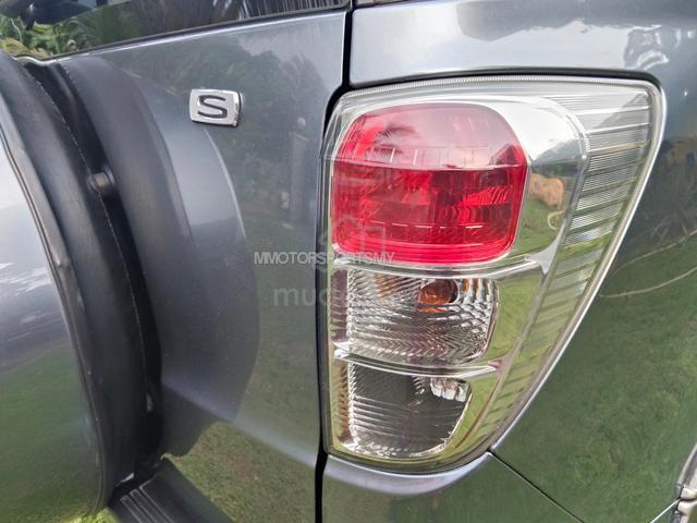 2011 Toyota RUSH 1.5 S F700RE FACELIFT (A) - 4