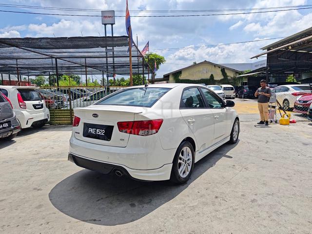2011 Kia FORTE 1.6 (AUTO) - LOAN KEDAI - 3