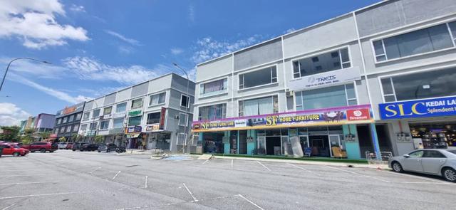 Two Storey shop for Sales @ Nilai 3, Negeri Sembilan 1