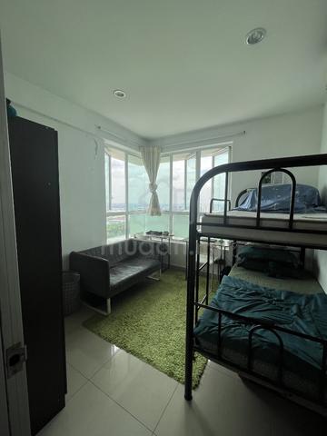(For Male) 2 Person Sharing Master Bedroom Menara U2 Seksyen 13 2