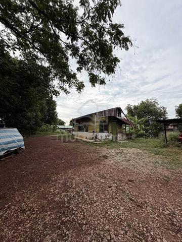 Jual bahagian tanah Pantai Kundur 1