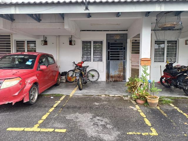 3 Storey Terrace Taman Saujana Palma Jenaris KAJANG 1