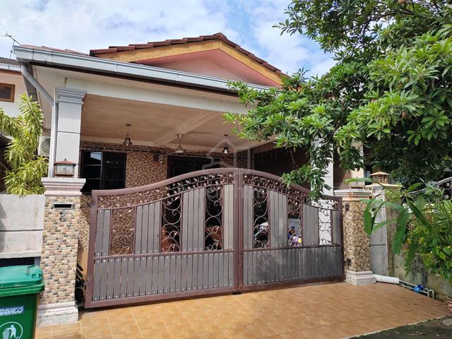 Renovated 🔥 @ Double Storey Terrace Seksyen 4, Bandar Baru Bangi 1