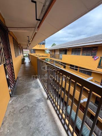 Rumah Pangsa Kulai 1