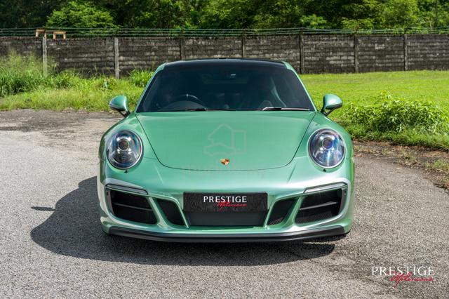 2018 Porsche 911 991.2 Carrera GTS Like New - 3