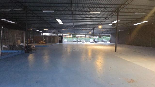 2 Storey Showroom, Corner Mainroad Pudu KL (Q5593) 1
