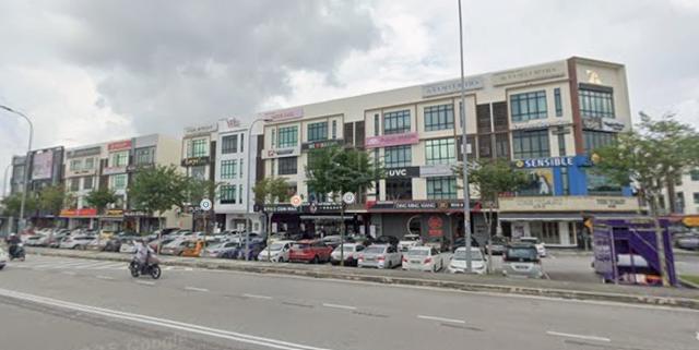 Pelangi Avenue 4 Storey Shoplot for Rent 1