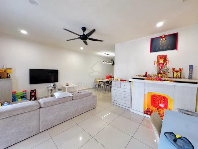 LA Garden Jln Jaya Putra 5 Double Storey Fully Renovated Mount Austin 1