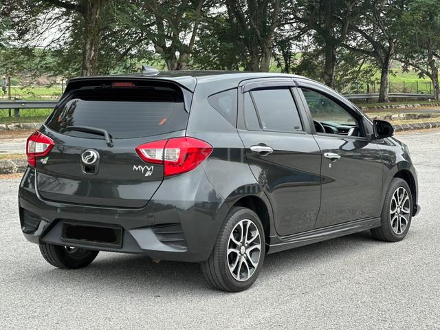 2022 Perodua MYVI 1.5 H at FSR under Warranty 2027 - 3