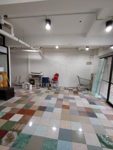 Ground floor shop @ plaza taragon Kelana Jaya Petaling Jaya 1