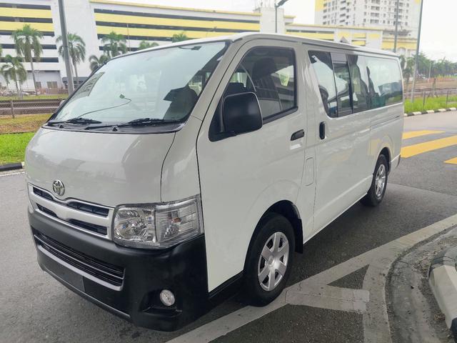 2013 Toyota Hiace 2.5 (M) 14 Seat Low Roof Window - 3