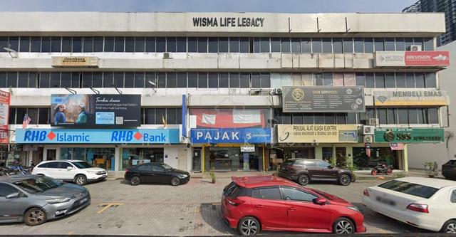 Facing Main Road Ground Floor Shop Cheras Balakong Batu 11 for Rent 1