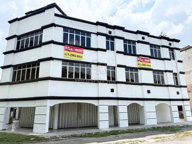 Bandar Tasik Kesuma 3 Storey Corner Shop For Rent 1