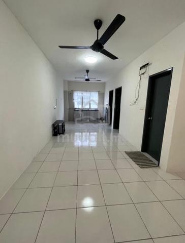 Kita bayu cybersouth Townhouse upper floor | Partly Furnished | murah 1