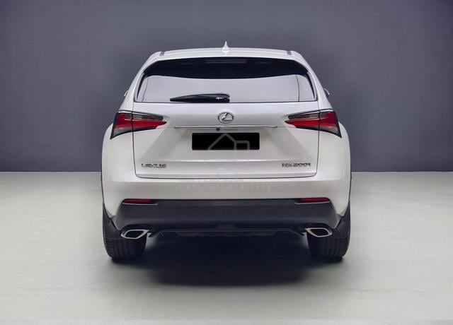2016 Lexus NX200 2.0 T LUXURY Side Cam 2Tone Inter - 4