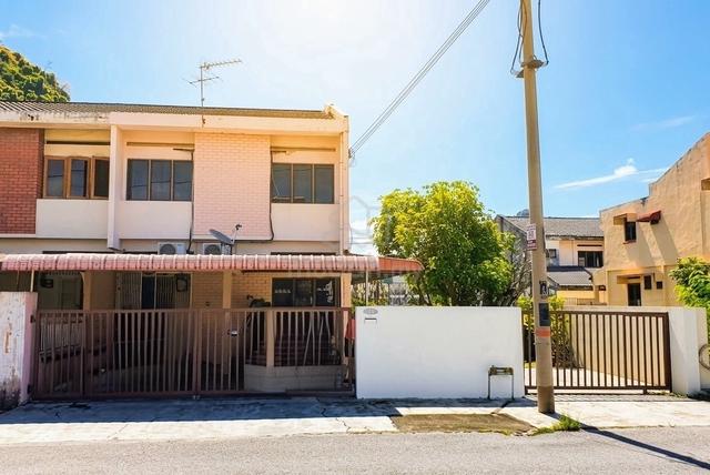 Ipoh Garden East Double Storey with Land For Sale Freehold Perak 1