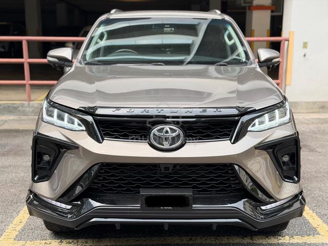 Toyota FORTUNER 2.7 SRZ 4X4 GR Bodykit 7Seater 2.4 - 1