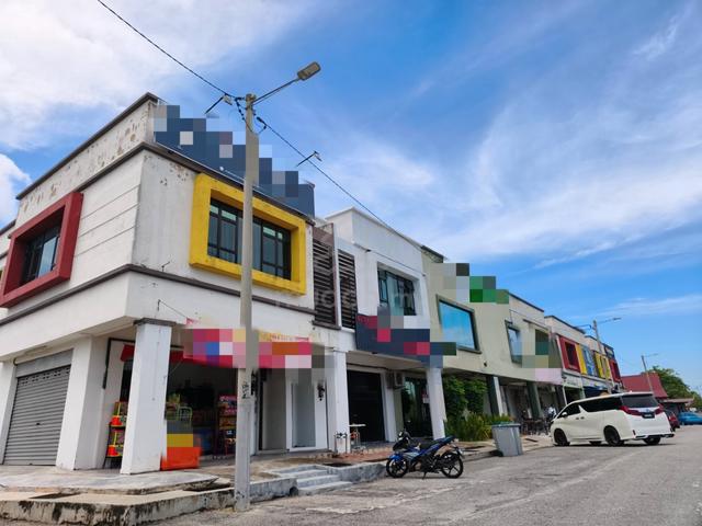 Freehold_2 Storey Shoplot Bukit Rambai T. Minyak Family Store Klebang 1