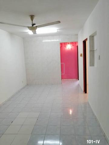 Pangsapuri Pendamar B 1
