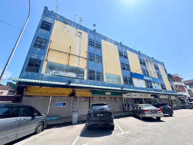 Spacious groundfloor for rent @ Jalan Taib, Pontian 4