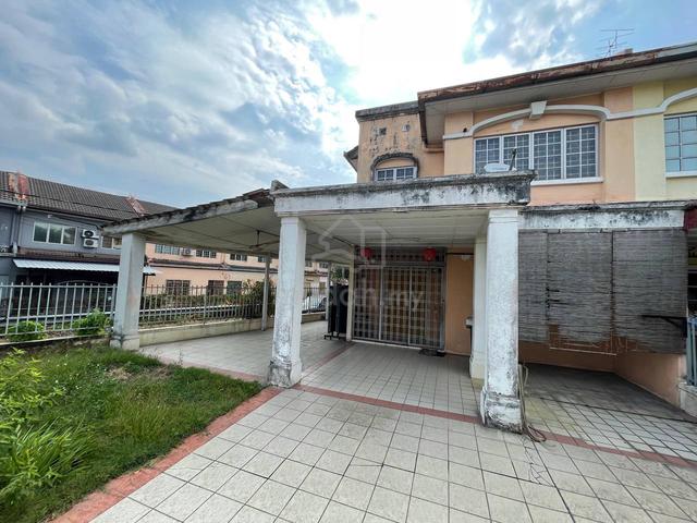 CORNER LOT Double Storey Terrace House, Taman Sri Putra, Sungai Buloh 1