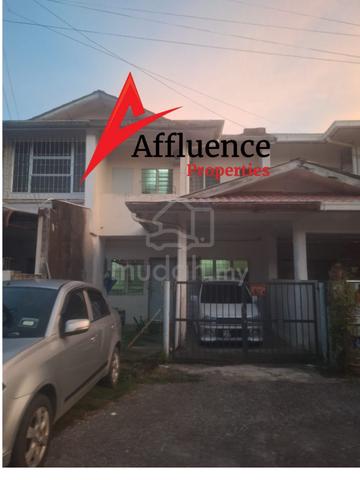 1½ Storey Terrace House DESA MOYAN 1