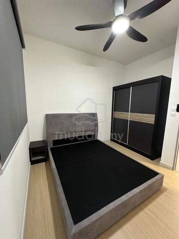 M Luna 4