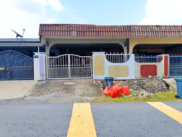 Teres Setingkat Taman Sri Mawar Senawang 1