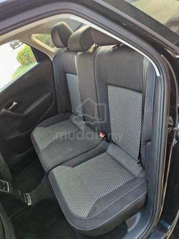 2016 Volkswagen VENTO 1.2 TFSi (A) - 5