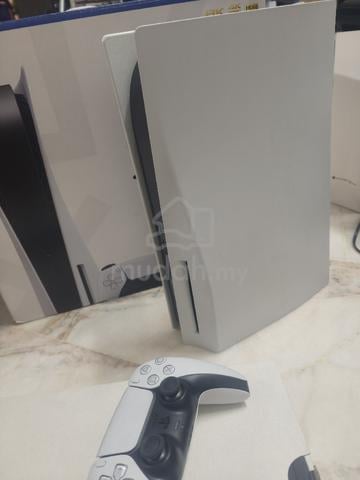 ps5 fat 825gb disc version 13.6 - photo 3 of 3