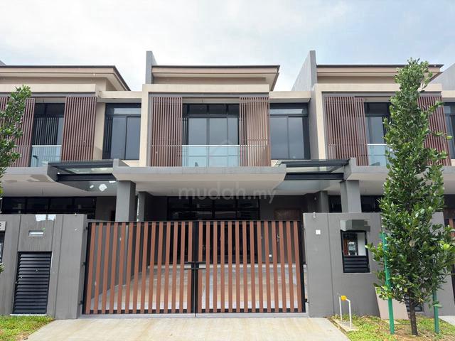 Aurora Sentral Resort Villas 2Storey Superlink House New Unit For Sell 1