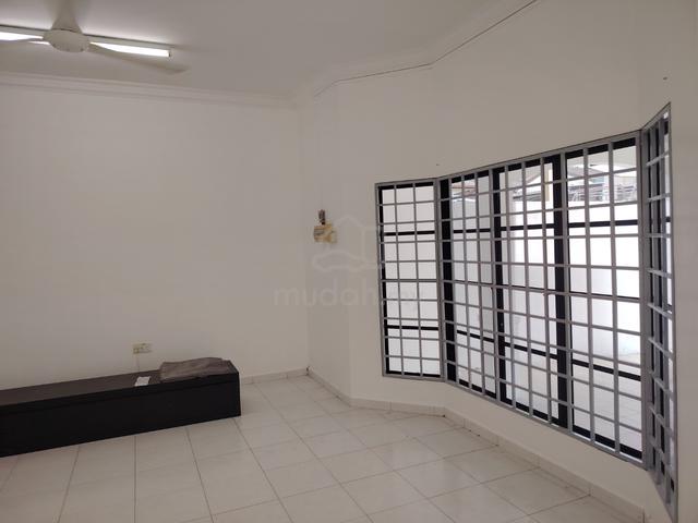 1540sf DOUBLE 500 metres AEON SHOPPING UNFURNISHED😊TMN BUKIT MAS TPG 1