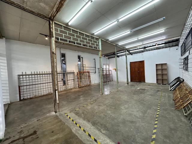 【Small Workshop Small Warehouse 】Bakar Sampah- Single Storey Semi-D 1