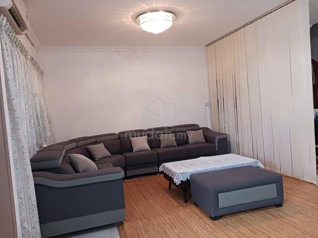 Nice and Spacious Master Bedroom For Rent 1